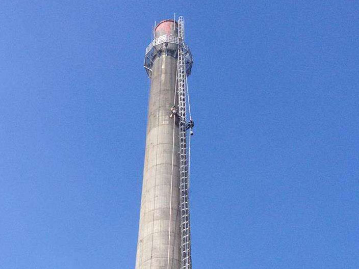 180米水泥煙囪新建