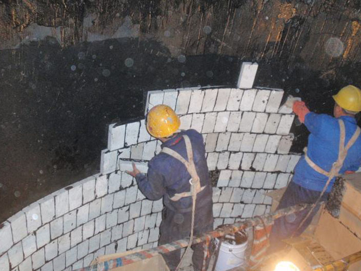 煙囪內(nèi)壁防腐